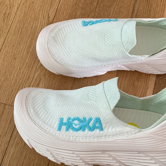 Hoka One One Restore TC Slip On Womens sneakers.Unisex - Picture 2 of 9